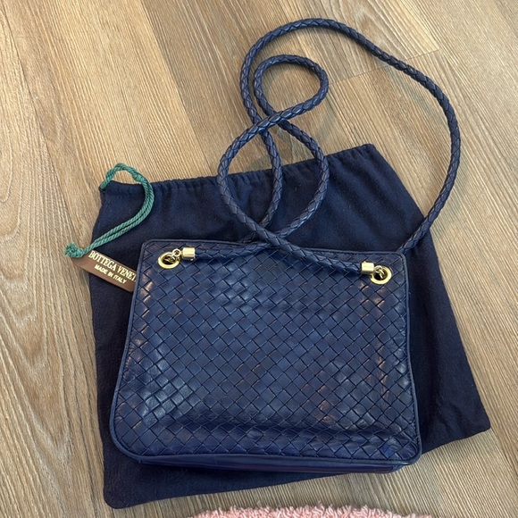 Bottega Veneta Handbags - Vintage Bottega Veneta Intrecciato lamb leather Shoulder Bag